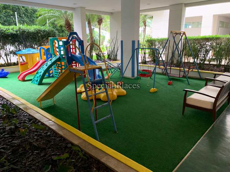 Conheça 27 parquinho do condomínio do imóvel - Casa em Condomínio São Conrado, São Conrado, Rio de Janeiro, RJ Para Alugar, 4 Quartos, 350m² - LOC1226A - 28 27 parquinho do condomínio