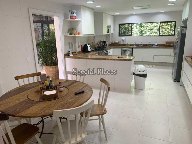 Conheça 7 copa cozinha do imóvel - Casa Para Alugar no Condomínio Itanhangá, Greenwood Park - Itanhangá - Rio de Janeiro - RJ - LOC1229T - 9 7 copa cozinha