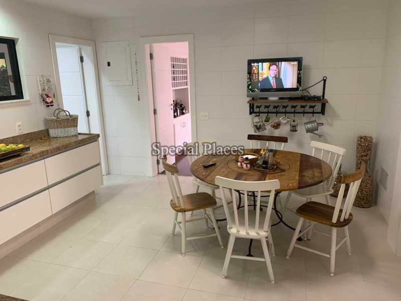 Conheça 8 copa cozinha 2 do imóvel - Casa Para Alugar no Condomínio Itanhangá, Greenwood Park - Itanhangá - Rio de Janeiro - RJ - LOC1229T - 11 8 copa cozinha 2