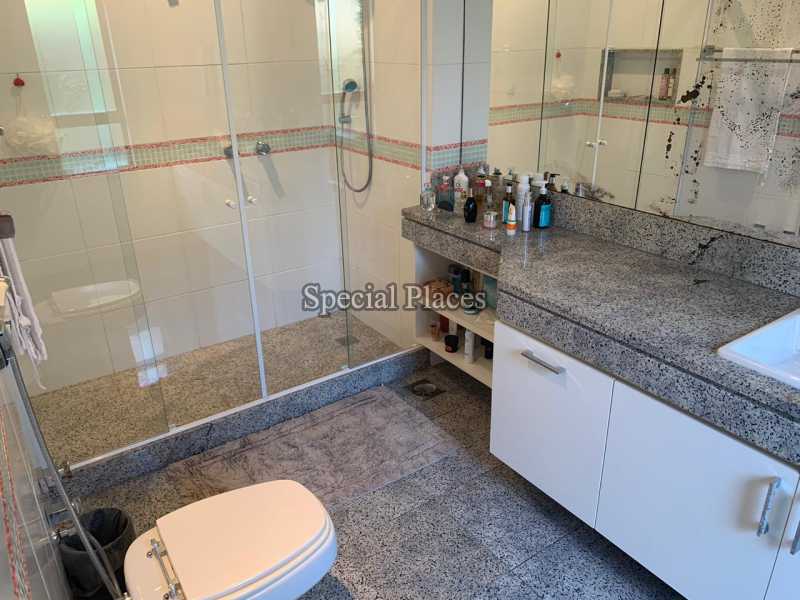 Conheça 16 banheiro do imóvel - Casa Para Alugar no Condomínio Itanhangá, Greenwood Park - Itanhangá - Rio de Janeiro - RJ - LOC1229T - 20 16 banheiro