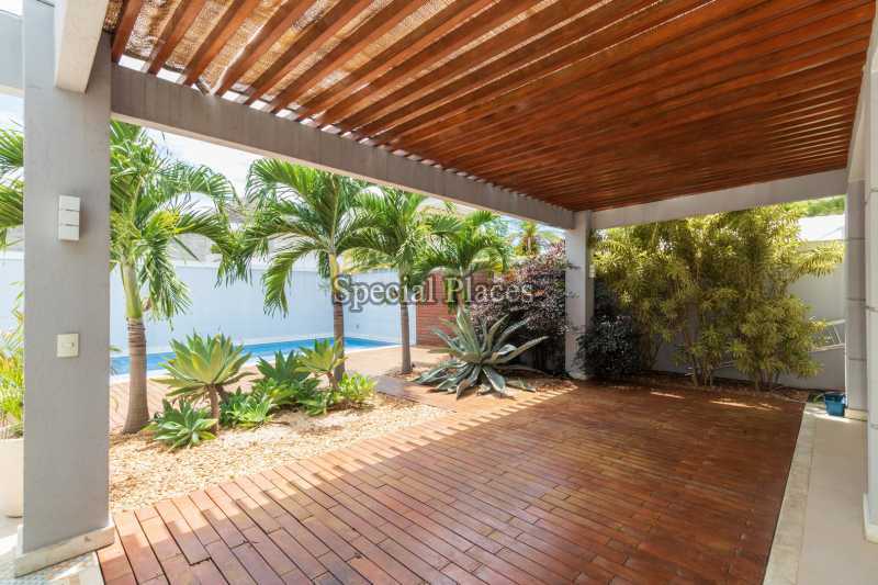 Conheça 5 pergolado coberto com vidro do imóvel - Casa em Condominio Condomínio Barra, Del Lago, Barra da Tijuca,Rio de Janeiro,RJ À Venda,5 Quartos,518m² - BAC6139 - 6 5 pergolado coberto com vidro