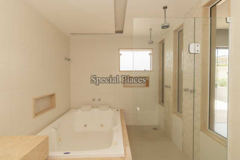 Conheça 22 banheiro suite master do imóvel - Casa em Condominio Condomínio Barra, Del Lago, Barra da Tijuca,Rio de Janeiro,RJ À Venda,5 Quartos,518m² - BAC6139 - 23 22 banheiro suite master