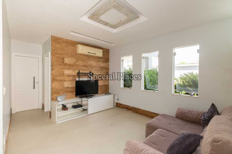 Conheça 10 sala de tv do imóvel - Casa em Condominio Condomínio Barra, Del Lago, Barra da Tijuca,Rio de Janeiro,RJ À Venda,5 Quartos,518m² - BAC6139 - 11 10 sala de tv