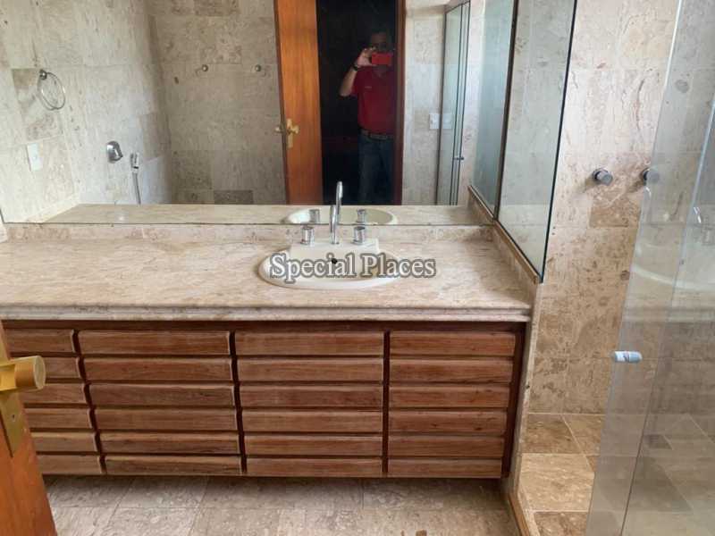 Conheça WhatsApp Image 2019-12-24 at 1 do imóvel - Casa em Condomínio 9 quartos para alugar Barra da Tijuca, Rio de Janeiro - R$ 7.900 - LOC1235A - 19 WhatsApp Image 2019-12-24 at 1