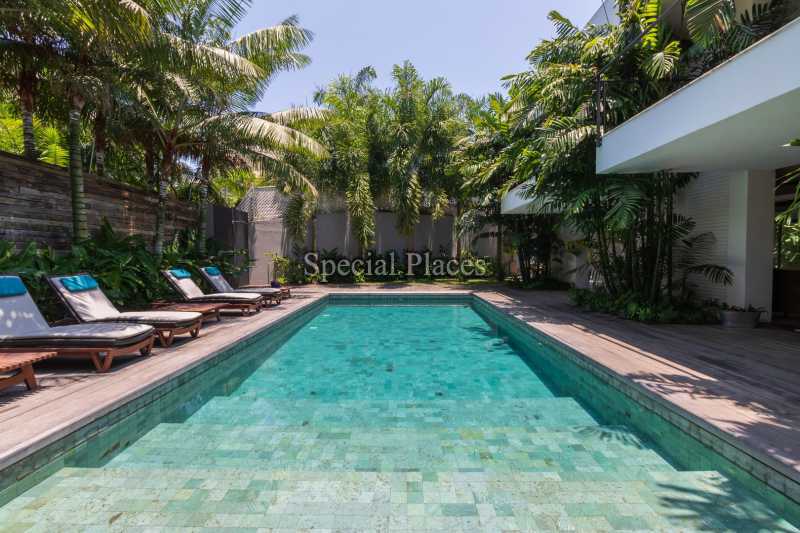 Conheça 2 fachada do imóvel - Casa em Condomínio Barra, Mandala, Barra da Tijuca, Rio de Janeiro, RJ À Venda, 6 Quartos, 912m² - BAC6143 - 3 2 fachada