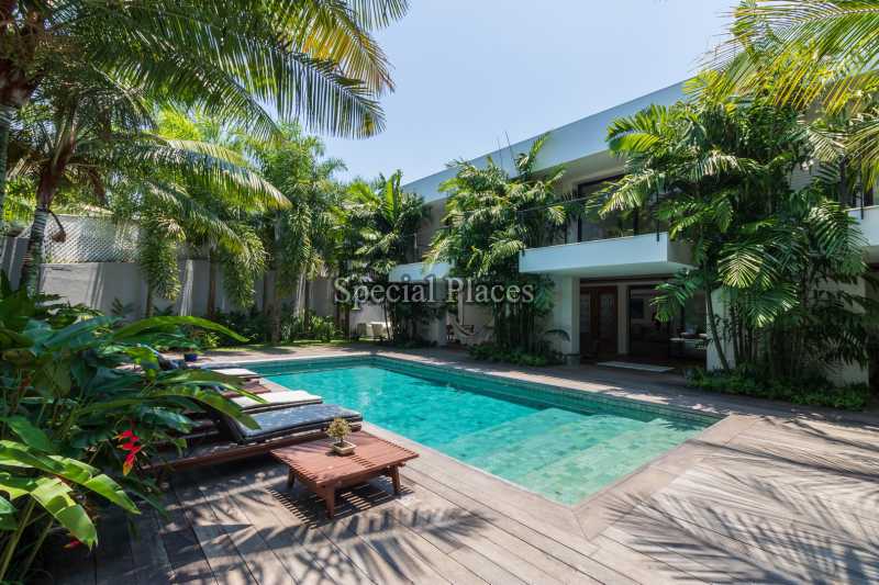 Conheça 1 fachada do imóvel - Casa em Condomínio Barra, Mandala, Barra da Tijuca, Rio de Janeiro, RJ À Venda, 6 Quartos, 912m² - BAC6143 - 1 1 fachada