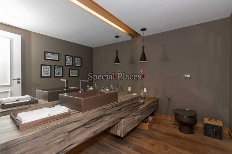 Conheça 15 lavabo do imóvel - Casa em Condomínio Barra, Mandala, Barra da Tijuca, Rio de Janeiro, RJ À Venda, 6 Quartos, 912m² - BAC6143 - 16 15 lavabo