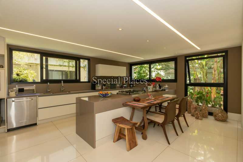 Conheça 19 copa cozinha do imóvel - Casa em Condomínio Barra, Mandala, Barra da Tijuca, Rio de Janeiro, RJ À Venda, 6 Quartos, 912m² - BAC6143 - 20 19 copa cozinha