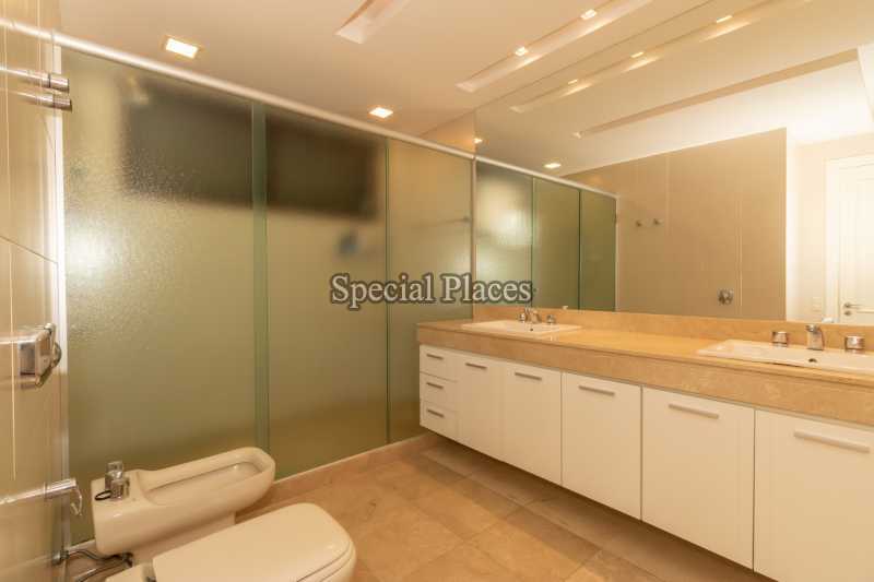 Conheça 19 BANHEIRO SUITE MASTER do imóvel - Casa em Condominio Condomínio Itanhangá, Jardim, Itanhangá,Rio de Janeiro,RJ À Venda,6 Quartos,970m² - BAC6145 - 21 19 BANHEIRO SUITE MASTER