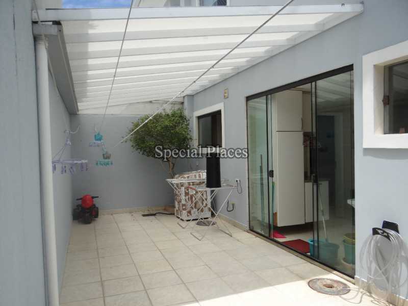 Conheça varanda do imóvel - Casa em Condomínio 5 quartos para alugar Recreio dos Bandeirantes, Rio de Janeiro - R$ 7.000 - LOC1243A - 23 varanda