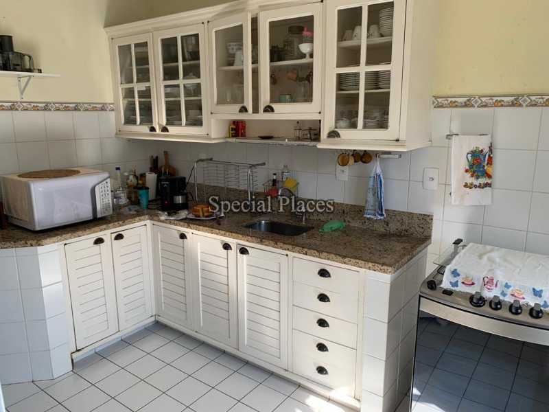 Conheça copa cozinha do imóvel - Casa em frente a Cachoeirinha natural! - LOC1245A - 10 copa cozinha