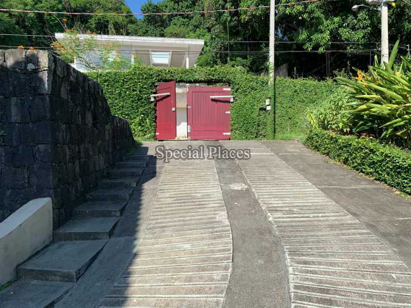 Conheça detalhe do imóvel - Casa em frente a Cachoeirinha natural! - LOC1245A - 25 detalhe