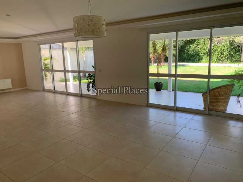 Conheça SALÃO do imóvel - Casa em Condomínio Itanhangá, Reserva, Itanhangá, Rio de Janeiro, RJ Para Alugar, 5 Quartos, 379m² - LOC1246A - 7 SALÃO