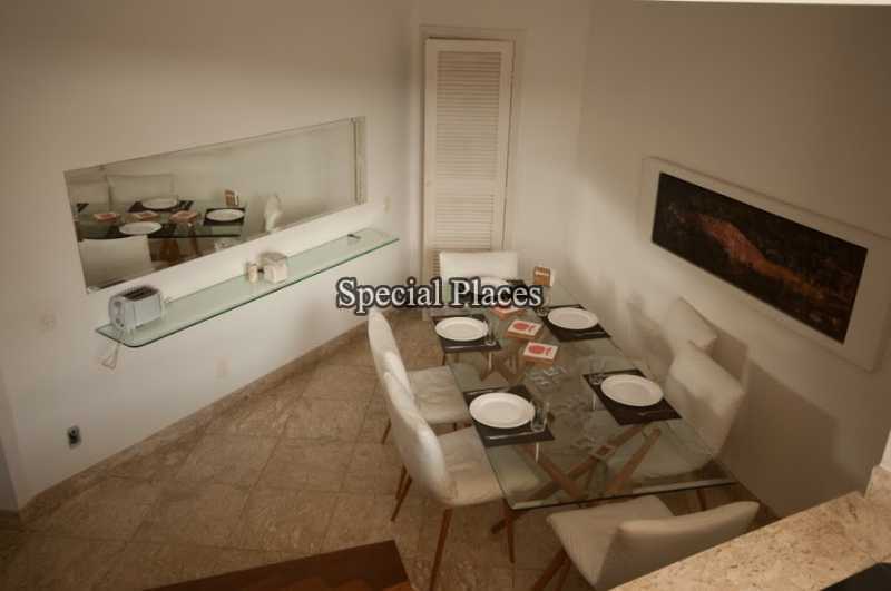 Conheça sala de jantar do imóvel - Casa em Condomínio Barra, Quintas do Rio, Barra da Tijuca, Rio de Janeiro, RJ Para Alugar, 4 Quartos, 660m² - LOC1247 - 8 sala de jantar