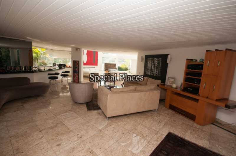 Conheça salão do imóvel - Casa em Condomínio Barra, Quintas do Rio, Barra da Tijuca, Rio de Janeiro, RJ Para Alugar, 4 Quartos, 660m² - LOC1247 - 11 salão