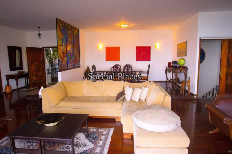 Conheça 9 do imóvel - CASA 10 QUARTOS, MOBILIADA, VISTA FRONTAL MAR - LOC1062A - 10 9