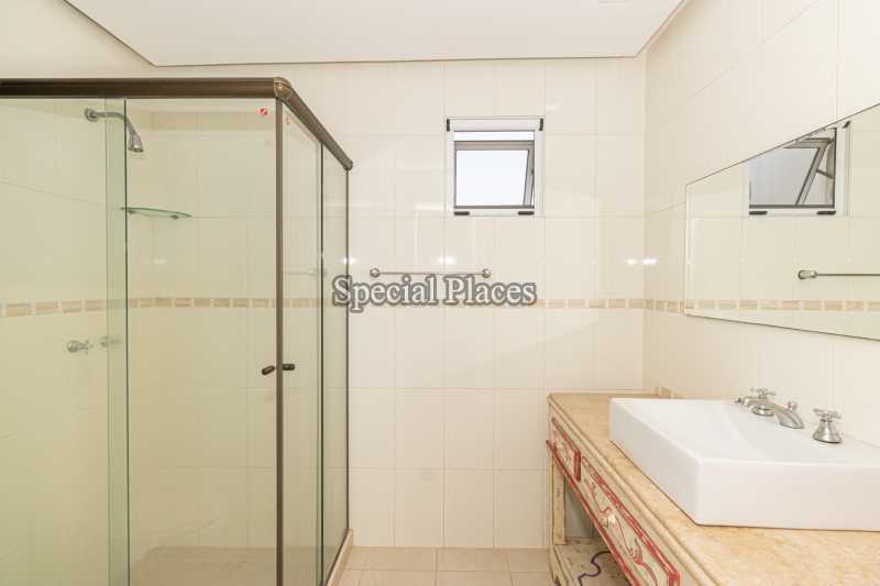 Conheça banheiro suite do imóvel - Casa em Condomínio 5 quartos à venda Barra da Tijuca, Rio de Janeiro - R$ 3.680.000 - BAC6180 - 22 banheiro suite