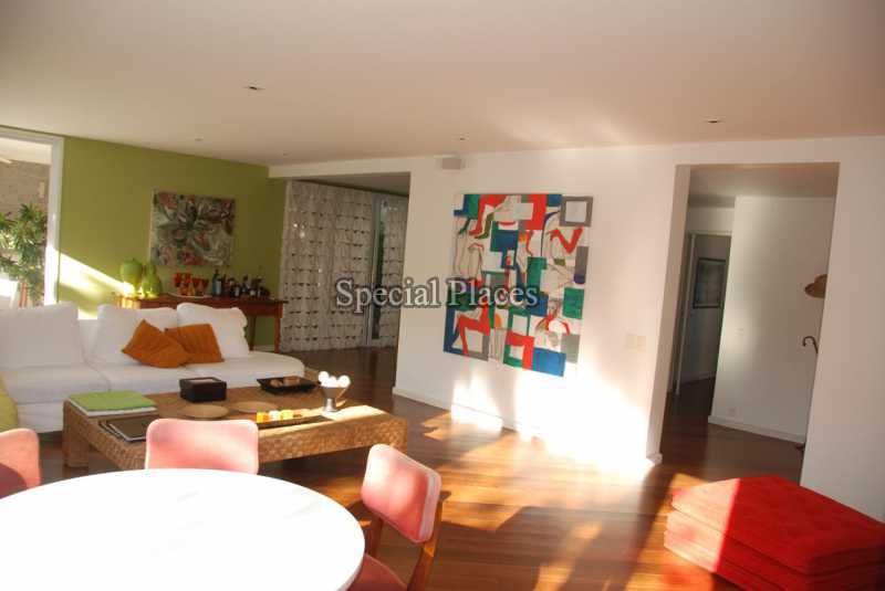 Conheça A017BD6C-2FA7-43EB-84E1-21C739 do imóvel - Casa em Condomínio 4 quartos para alugar Itanhangá, Rio de Janeiro - R$ 2.000 - LOC1274T - 9 A017BD6C-2FA7-43EB-84E1-21C739