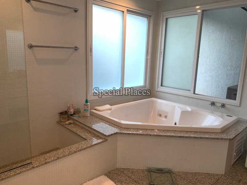 Conheça 47EED2FA-2C28-4C20-9E56-C4F892 do imóvel - Casa em Condomínio 4 quartos para alugar Itanhangá, Rio de Janeiro - R$ 2.000 - LOC1274T - 20 47EED2FA-2C28-4C20-9E56-C4F892