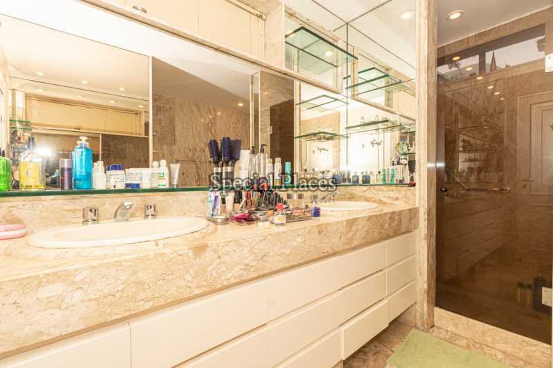 Conheça BANHEIRO SUÍTE MASTER do imóvel - Casa em Condomínio 4 quartos à venda Itanhangá, Rio de Janeiro - R$ 4.500.000 - BAC6206 - 26 BANHEIRO SUÍTE MASTER - Casa em Condomínio 4 quartos à venda Itanhangá, Rio de Janeiro - R$ 4.500.000 - BAC6206 - 26