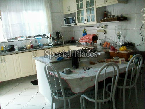 Conheça COPA-COZINHA do imóvel - Casa em Condomínio Barra, Rio Mar, Barra da Tijuca, Rio de Janeiro, RJ À Venda, 4 Quartos, 283m² - BAC2573 - 11 COPA-COZINHA