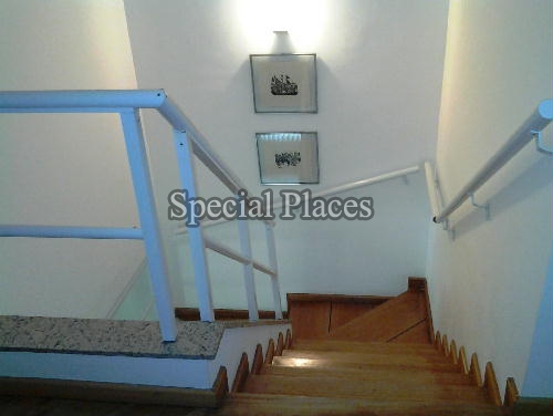Conheça ESCADA do imóvel - Casa À Venda no Condomínio Barra, Rio Mar - Barra da Tijuca - Rio de Janeiro - RJ - BAC2654 - 17 ESCADA