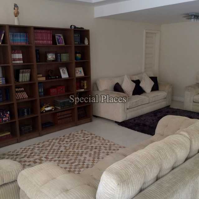 Conheça SALA do imóvel - Casa À Venda no Condomínio Barra, Santa Marina - Barra da Tijuca - Rio de Janeiro - RJ - BAC2849 - 17 SALA
