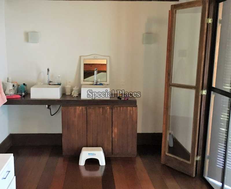 Conheça BANHEIRO DA SUÍTE MASTER do imóvel - Casa À Venda no Condomínio Itanhangá, Portinho do Massarú - Itanhangá - Rio de Janeiro - RJ - BAC2859 - 21 BANHEIRO DA SUÍTE MASTER