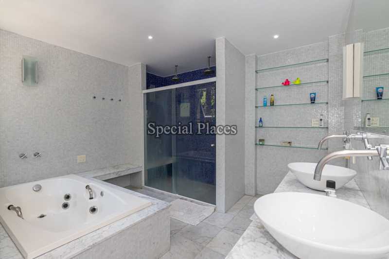 Conheça banheiro suite master do imóvel - Casa em Condomínio 4 quartos à venda Itanhangá, Rio de Janeiro - R$ 3.500.000 - BAC3019 - 19 banheiro suite master