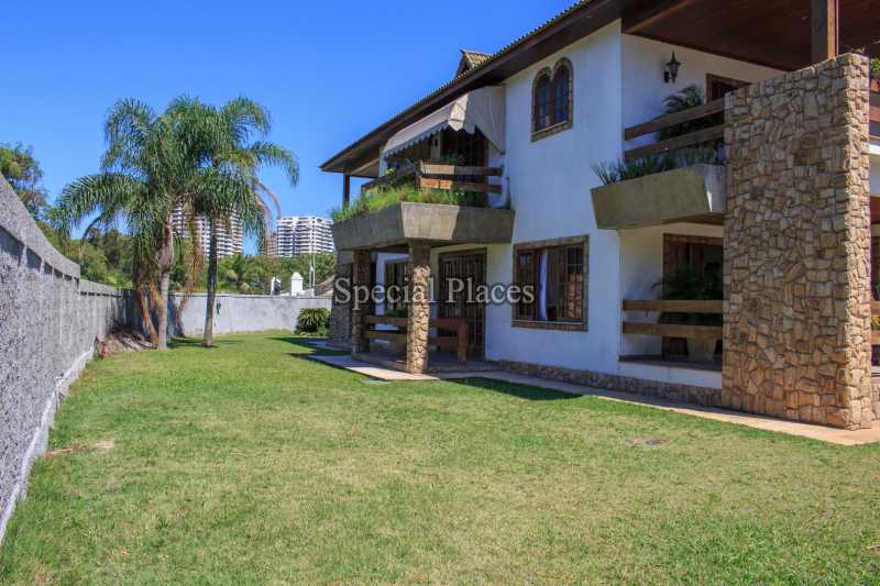 Conheça FACHADA do imóvel - Casa À Venda no Condomínio Barra, Park Palace - Barra da Tijuca - Rio de Janeiro - RJ - BAC3126 - 4 FACHADA