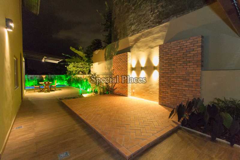 Conheça ILUMINAÇÃO NOTURNA do imóvel - Casa À Venda no Condomínio Itanhangá, Greenwood Park - Itanhangá - Rio de Janeiro - RJ - BAC1296 - 22 ILUMINAÇÃO NOTURNA