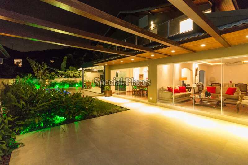 Conheça ILUMINAÇÃO NOTURNA do imóvel - Casa À Venda no Condomínio Itanhangá, Greenwood Park - Itanhangá - Rio de Janeiro - RJ - BAC1296 - 26 ILUMINAÇÃO NOTURNA