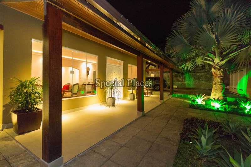 Conheça ILUMINAÇÃO NOTURNA do imóvel - Casa À Venda no Condomínio Itanhangá, Greenwood Park - Itanhangá - Rio de Janeiro - RJ - BAC1296 - 28 ILUMINAÇÃO NOTURNA