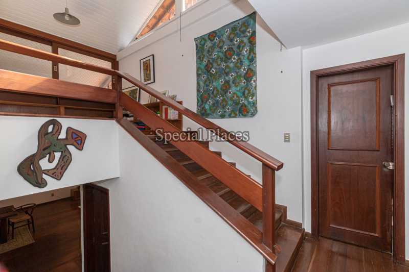 Conheça ESCADA do imóvel - Casa em Condomínio 4 quartos à venda Itanhangá, Rio de Janeiro - R$ 3.200.000 - BAC3340 - 27 ESCADA - Casa em Condomínio 4 quartos à venda Itanhangá, Rio de Janeiro - R$ 3.200.000 - BAC3340 - 27