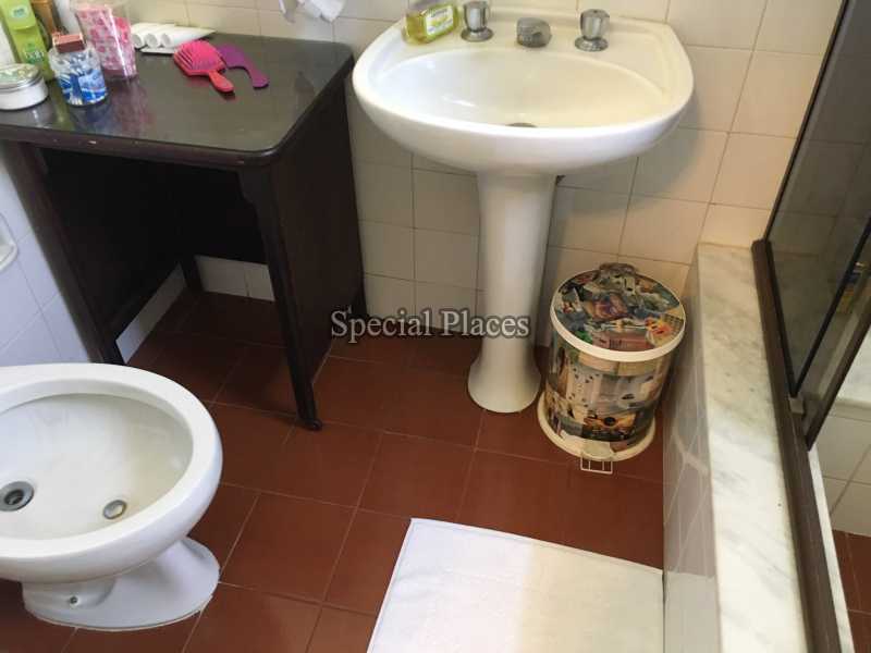 Conheça BANHEIRO SUÍTE do imóvel - Casa em Condomínio Itanhangá, Verde Vale, Itanhangá, Rio de Janeiro, RJ À Venda, 4 Quartos, 200m² - BAC3506 - 29 BANHEIRO SUÍTE