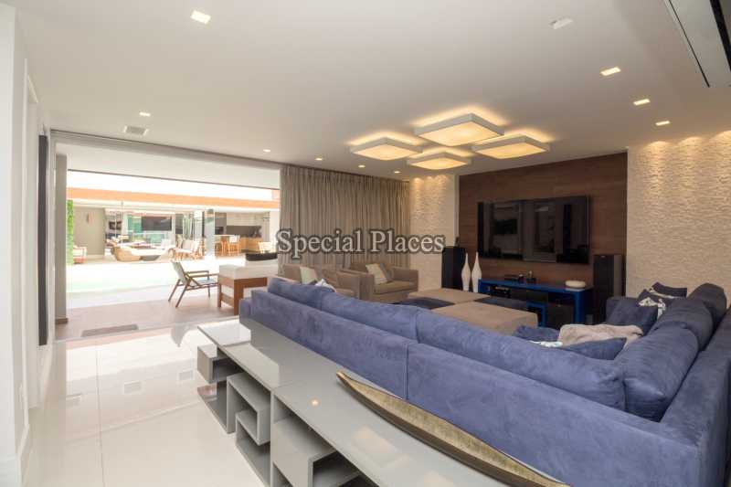 Conheça INTEGRAÇÃO SALÕES / LAZER do imóvel - Casa À Venda no Condomínio Barra, Santa Marina - Barra da Tijuca - Rio de Janeiro - RJ - BAC3507 - 14 INTEGRAÇÃO SALÕES / LAZER