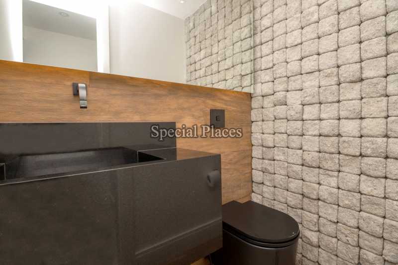 Conheça LAVABO do imóvel - Casa À Venda no Condomínio Barra, Santa Marina - Barra da Tijuca - Rio de Janeiro - RJ - BAC3507 - 17 LAVABO