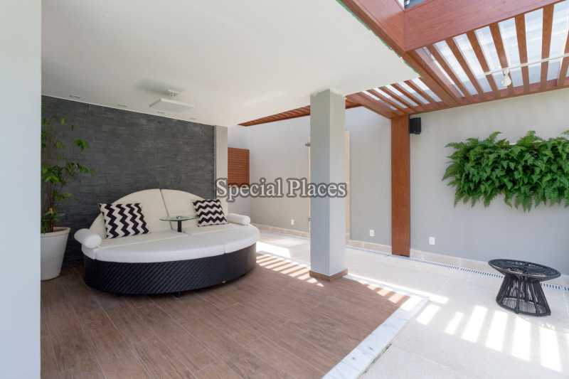 Conheça ÁREA LOUNGE do imóvel - Casa À Venda no Condomínio Barra, Santa Marina - Barra da Tijuca - Rio de Janeiro - RJ - BAC3507 - 9 ÁREA LOUNGE