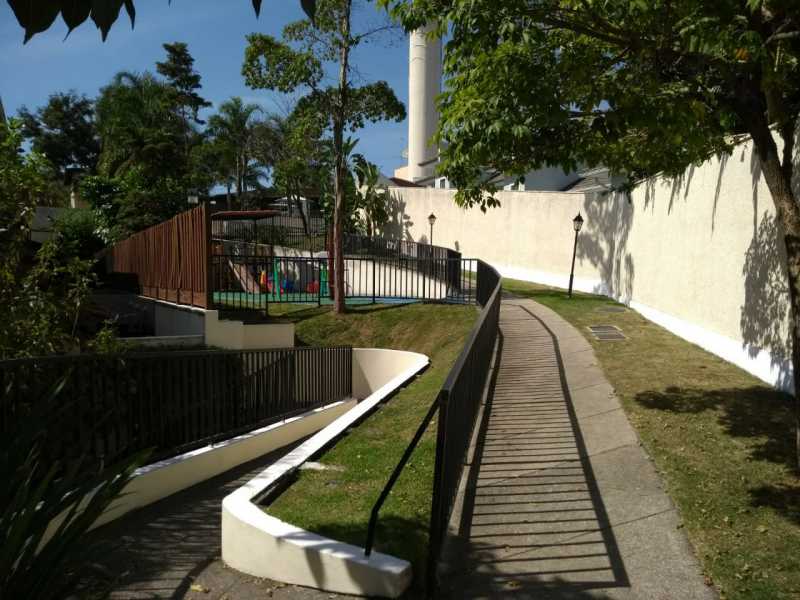 Conheça WhatsApp Image 2018-10-29 at 1 do imóvel - Casa em Condominio À Venda - Freguesia (Jacarepaguá) - Rio de Janeiro - RJ - FRCN30118 - 23 WhatsApp Image 2018-10-29 at 1 - Casa em Condominio À Venda - Freguesia (Jacarepaguá) - Rio de Janeiro - RJ - FRCN30118 - 23