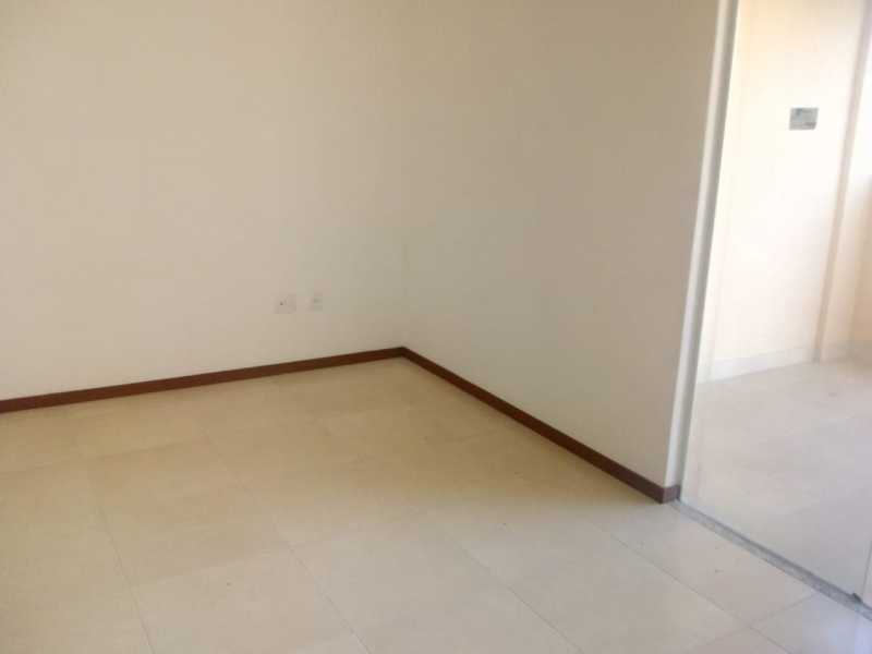 suite com varanda - Casa em Condomínio 3 quartos à venda Pechincha, Rio de Janeiro - R$ 650.000 - FRCN30154 - 14