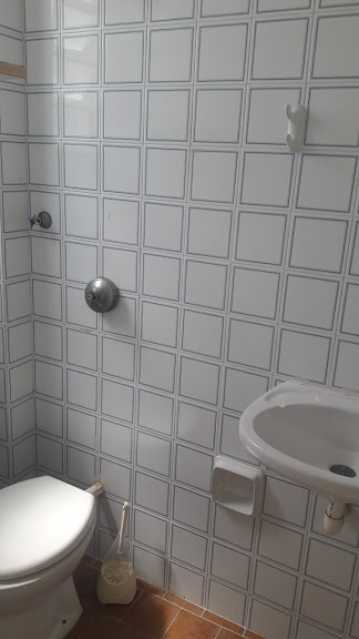 Conheça BANHEIRO DE EMPRAGADA 1 do imóvel - Apartamento Tanque,Rio de Janeiro,RJ Para Alugar,2 Quartos,70m² - FRAP21419 - 14 BANHEIRO DE EMPRAGADA 1 - Apartamento Tanque,Rio de Janeiro,RJ Para Alugar,2 Quartos,70m² - FRAP21419 - 14