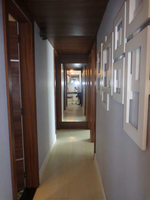 Conheça 6 - Corredor do imóvel - Apartamento Praça da Bandeira,Rio de Janeiro,RJ À Venda,3 Quartos,66m² - MEAP30210 - 7 6 - Corredor - Apartamento Praça da Bandeira,Rio de Janeiro,RJ À Venda,3 Quartos,66m² - MEAP30210 - 7
