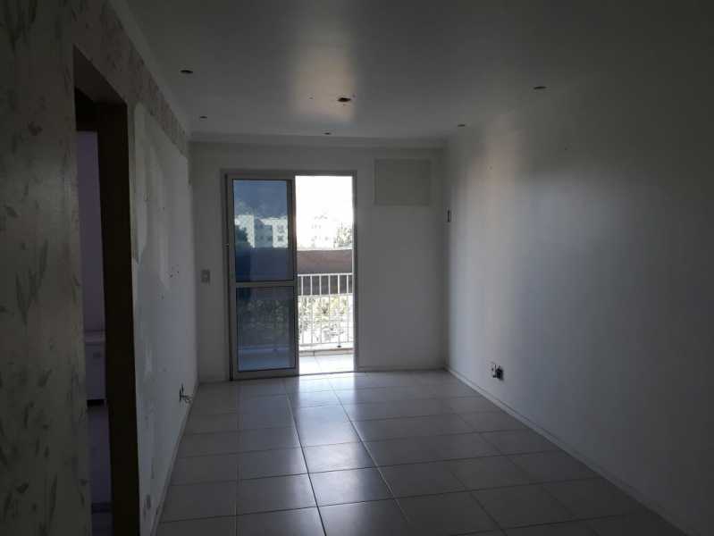 Conheça 1. do imóvel - Apartamento 2 quartos à venda Praça Seca, Rio de Janeiro - R$ 292.000 - FRAP20990 - 1 1. - Apartamento 2 quartos à venda Praça Seca, Rio de Janeiro - R$ 292.000 - FRAP20990 - 1