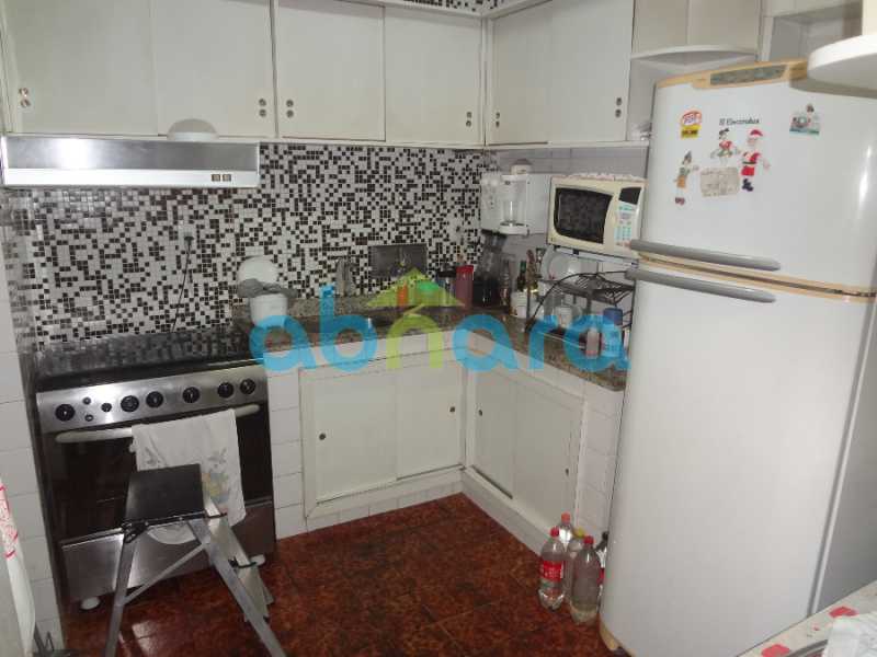 Conheça 13 do imóvel - Casa duplex , condomínio fechado em Copacabana. 150 m2, 3 quartos, 2 banheiros, cozinha, área de serviço com banheiro, varanda. 1 Vaga - CPCN30004 - 8 13 - Casa duplex , condomínio fechado em Copacabana. 150 m2, 3 quartos, 2 banheiros, cozinha, área de serviço com banheiro, varanda. 1 Vaga - CPCN30004 - 8