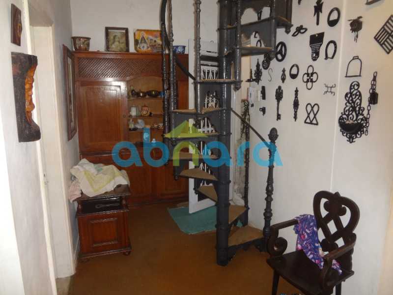 Conheça 21 do imóvel - Casa duplex , condomínio fechado em Copacabana. 150 m2, 3 quartos, 2 banheiros, cozinha, área de serviço com banheiro, varanda. 1 Vaga - CPCN30004 - 12 21 - Casa duplex , condomínio fechado em Copacabana. 150 m2, 3 quartos, 2 banheiros, cozinha, área de serviço com banheiro, varanda. 1 Vaga - CPCN30004 - 12