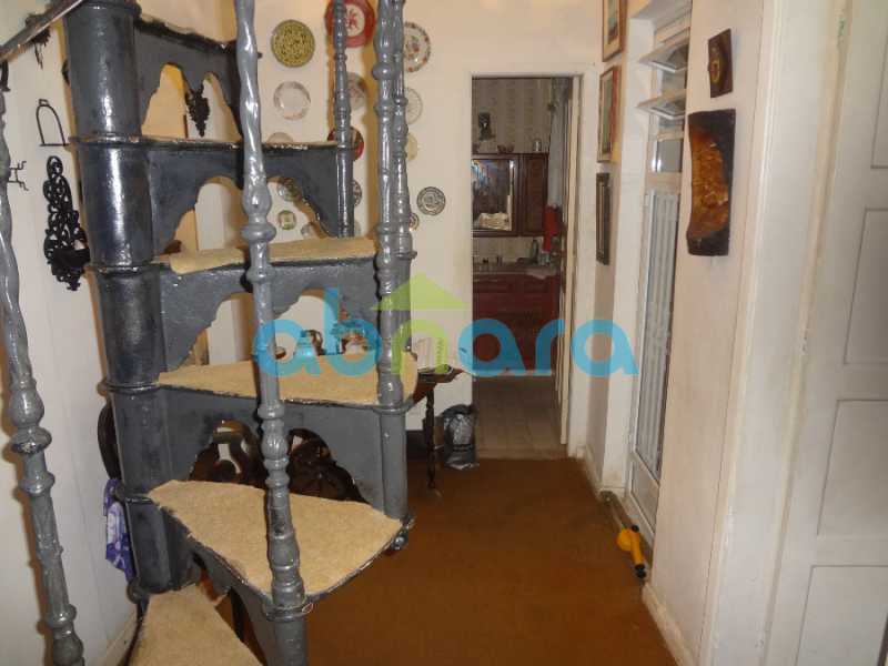 Conheça 45 do imóvel - Casa duplex , condomínio fechado em Copacabana. 150 m2, 3 quartos, 2 banheiros, cozinha, área de serviço com banheiro, varanda. 1 Vaga - CPCN30004 - 26 45 - Casa duplex , condomínio fechado em Copacabana. 150 m2, 3 quartos, 2 banheiros, cozinha, área de serviço com banheiro, varanda. 1 Vaga - CPCN30004 - 26