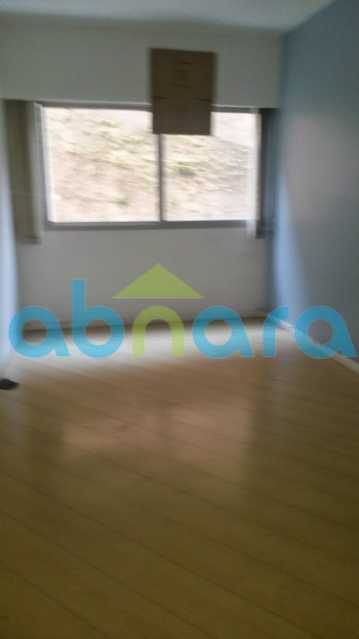 Conheça Suite do imóvel - Amplo 4 quartos no Flamengo, com 427 m2, 3 suites, salão em 3 ambientes, banheiro social, lavabo, esplêndida Copa cozinha, dependências completas e 3 VAGAS NA ESCRITURA. - CPAP40327 - 16 Suite - Amplo 4 quartos no Flamengo, com 427 m2, 3 suites, salão em 3 ambientes, banheiro social, lavabo, esplêndida Copa cozinha, dependências completas e 3 VAGAS NA ESCRITURA. - CPAP40327 - 16