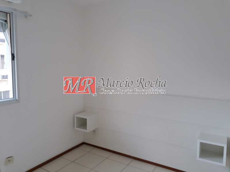 Conheça 06 quarto do imóvel - Nas Nuvens Cond Clube, AP 2qts, varanda, vaga, piscina. - VLAP20323 - 8 06 quarto - Nas Nuvens Cond Clube, AP 2qts, varanda, vaga, piscina. - VLAP20323 - 8