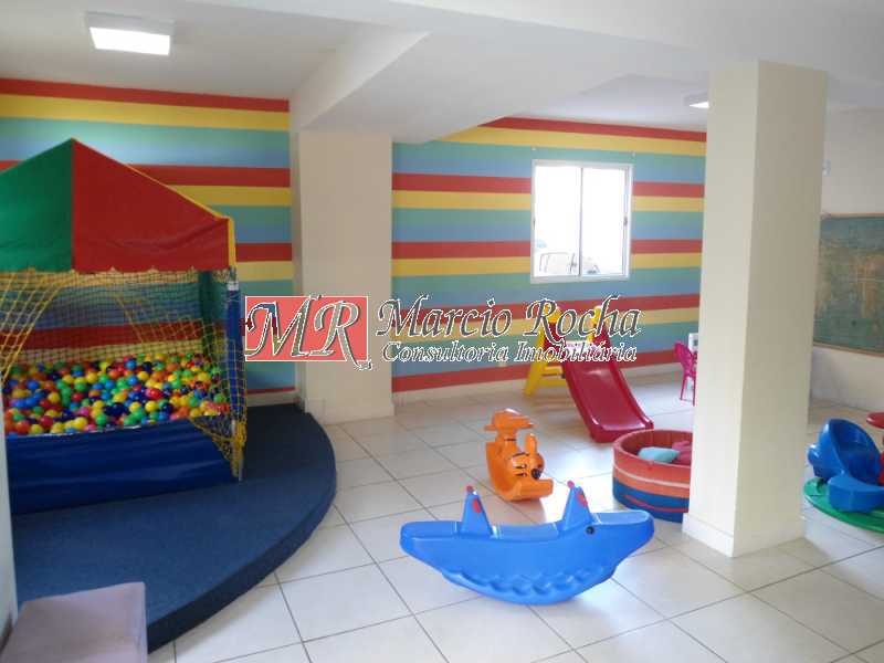 Conheça 14 brinq do imóvel - Nas Nuvens Cond Clube, AP 2qts, varanda, vaga, piscina. - VLAP20323 - 17 14 brinq - Nas Nuvens Cond Clube, AP 2qts, varanda, vaga, piscina. - VLAP20323 - 17