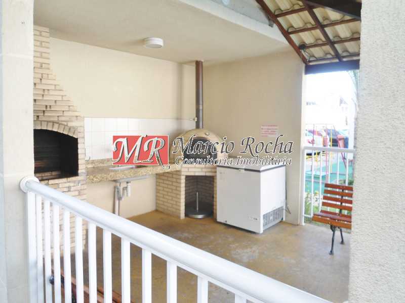 Conheça 17 churr do imóvel - Nas Nuvens Cond Clube, AP 2qts, varanda, vaga, piscina. - VLAP20323 - 20 17 churr - Nas Nuvens Cond Clube, AP 2qts, varanda, vaga, piscina. - VLAP20323 - 20
